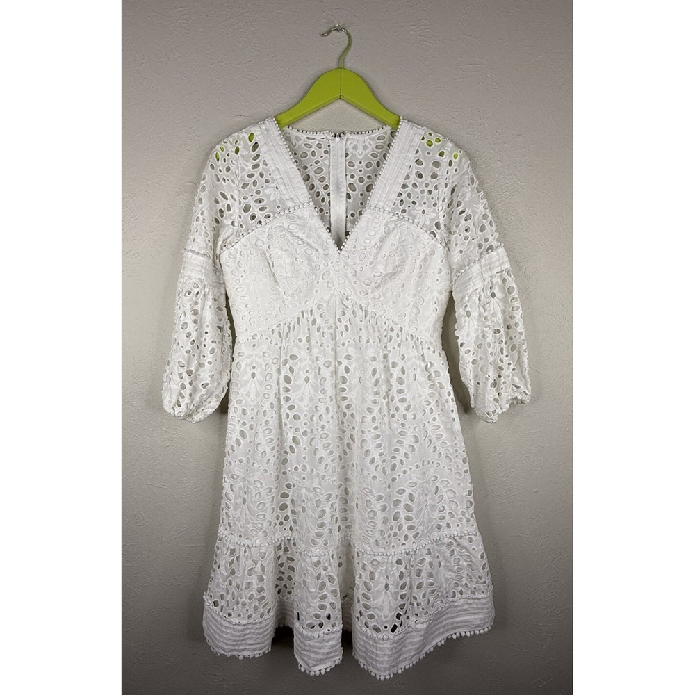 Lilly Pulitzer Lucinda Dress Resort White Small Petal Eyelet Size 6 Beach White